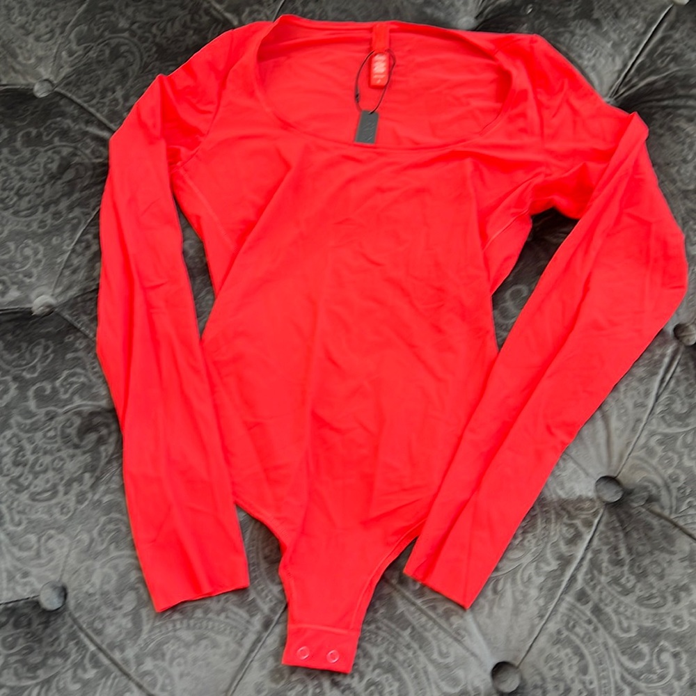 COPY - Skims bodysuit